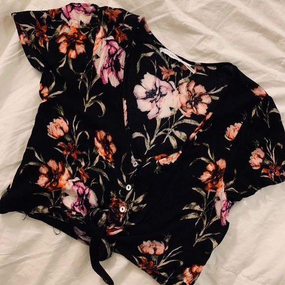 floral tie crop top - Picture 1 of 3